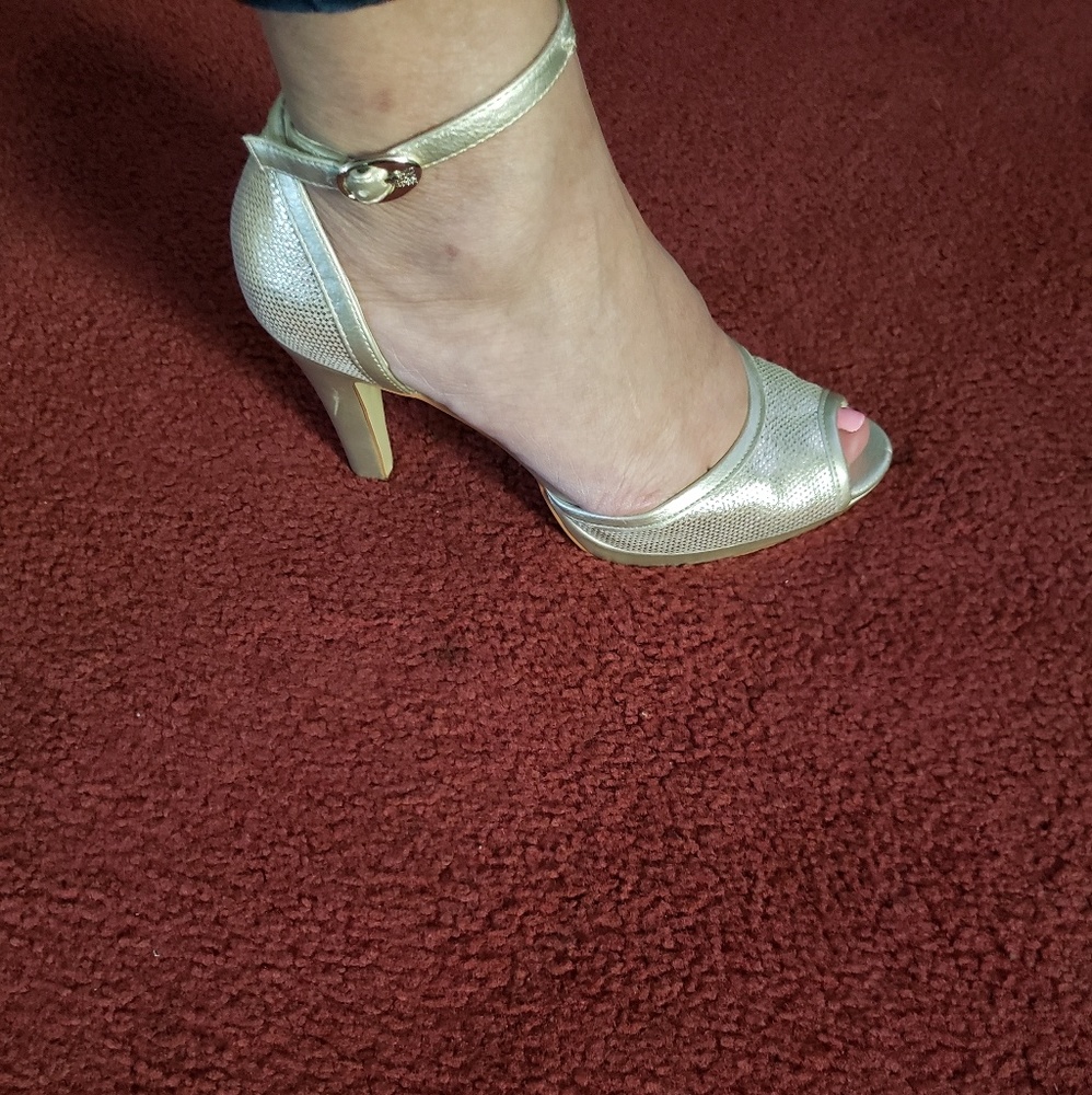 Platform Heels - Picture 2 of 3